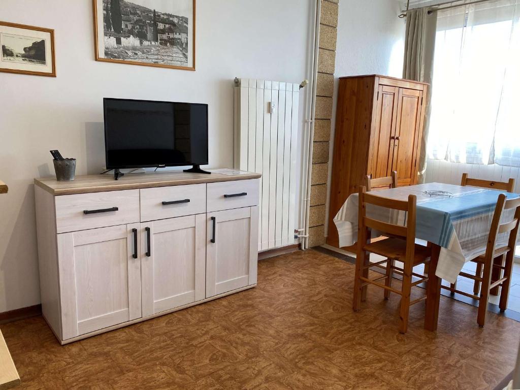 Charmant T1 lumineux avec cuisine équipée, coin nuit séparé et wifi - Balaruc-les-Bains - FR-1-553-48 - 2