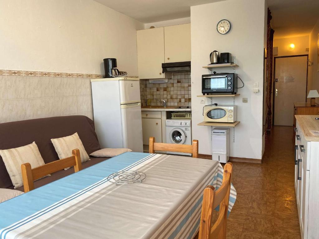 Charmant T1 lumineux avec cuisine équipée, coin nuit séparé et wifi - Balaruc-les-Bains - FR-1-553-48 - 4