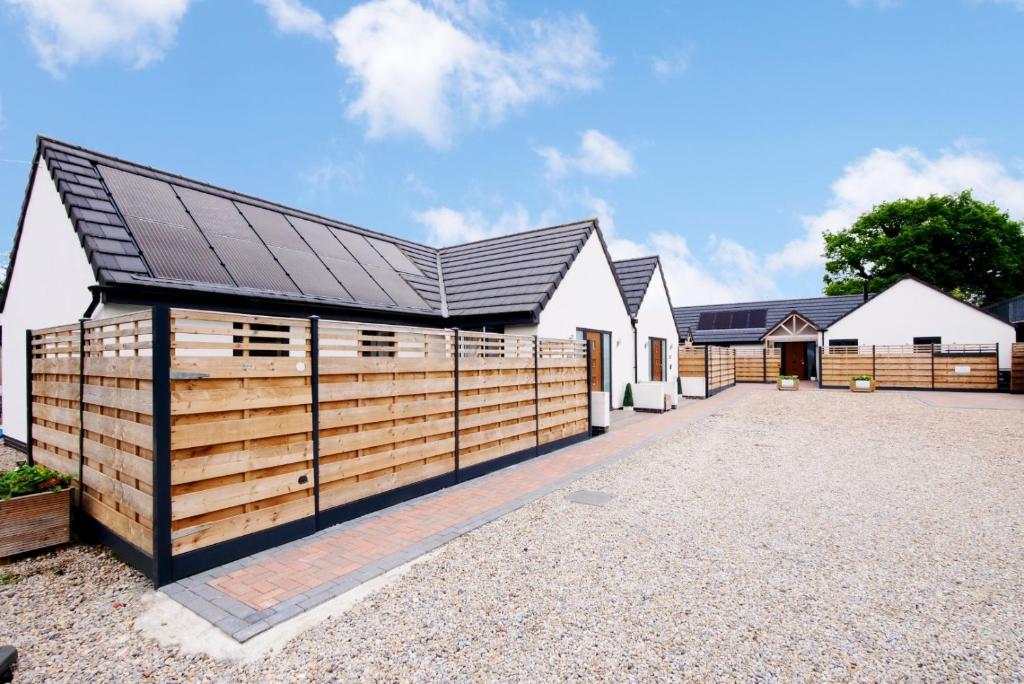 Hoxne Cottages, York