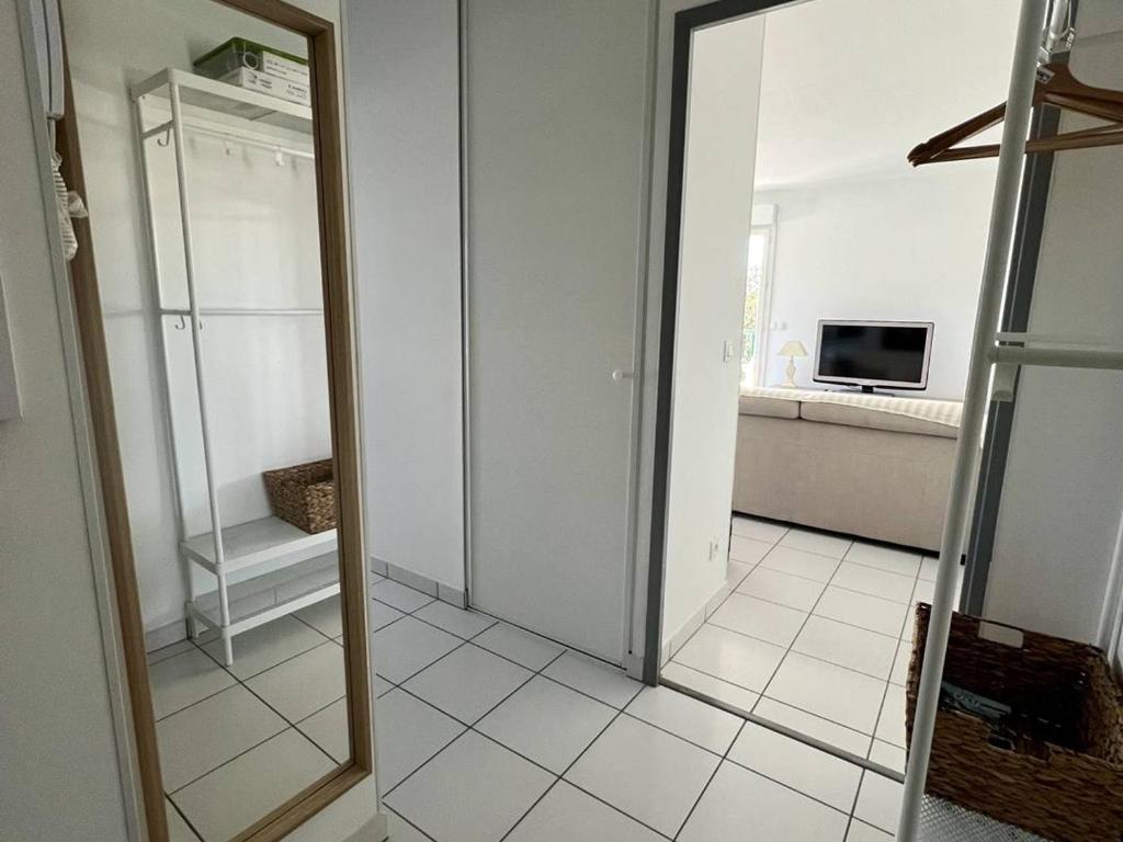 Appartement confortable 2P avec balcon et parking à Cambo-les-Bains - 4