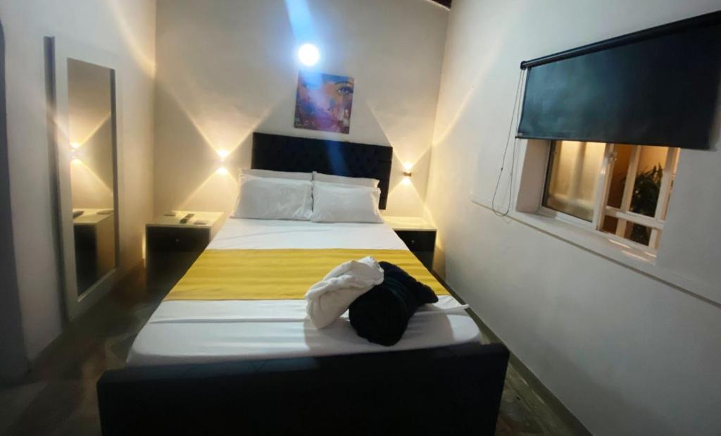 Aparta Suites Rosales - 3