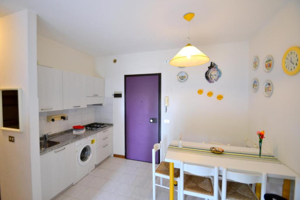 Beachfront cozy flat 1-bedroom with balcony - 3