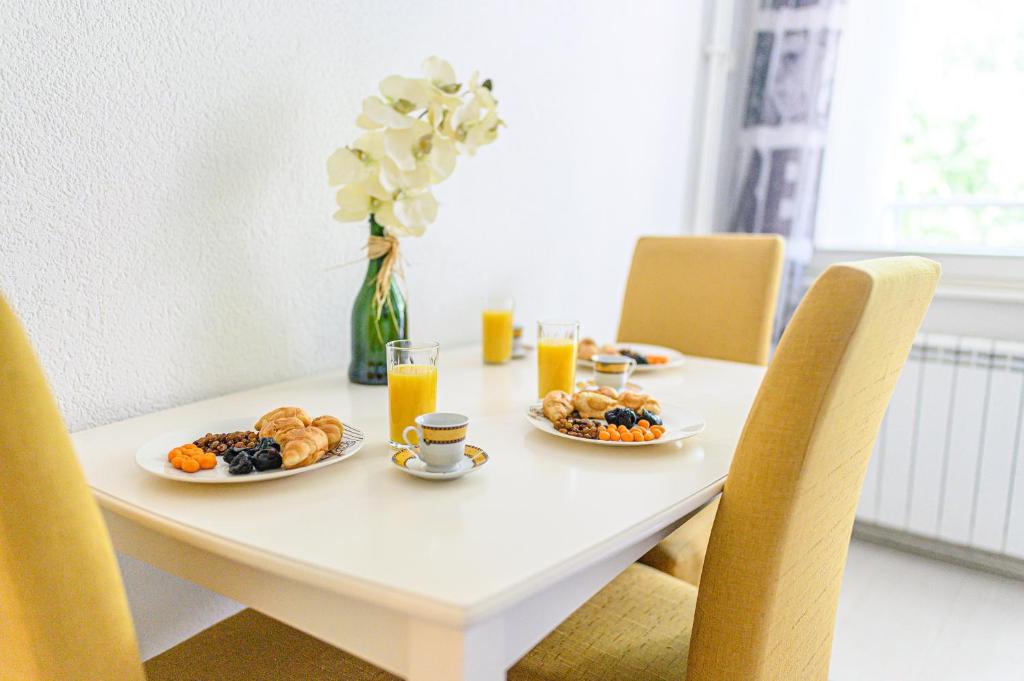 Beautiful cozy Studio close to City Center - 3