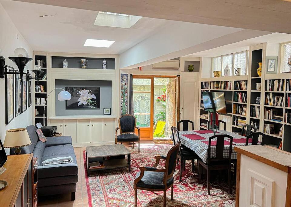 Tranquil apt with patio, Pézenas historic centre - 3