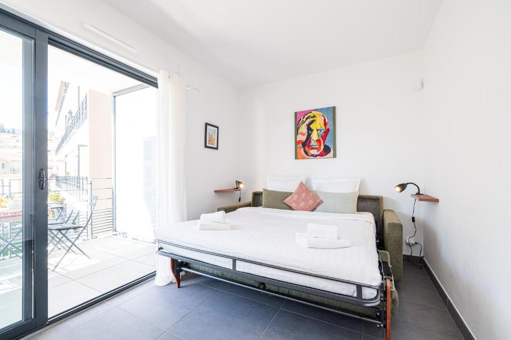 Queen Riviera : climatisation, parking, terrasse - 5