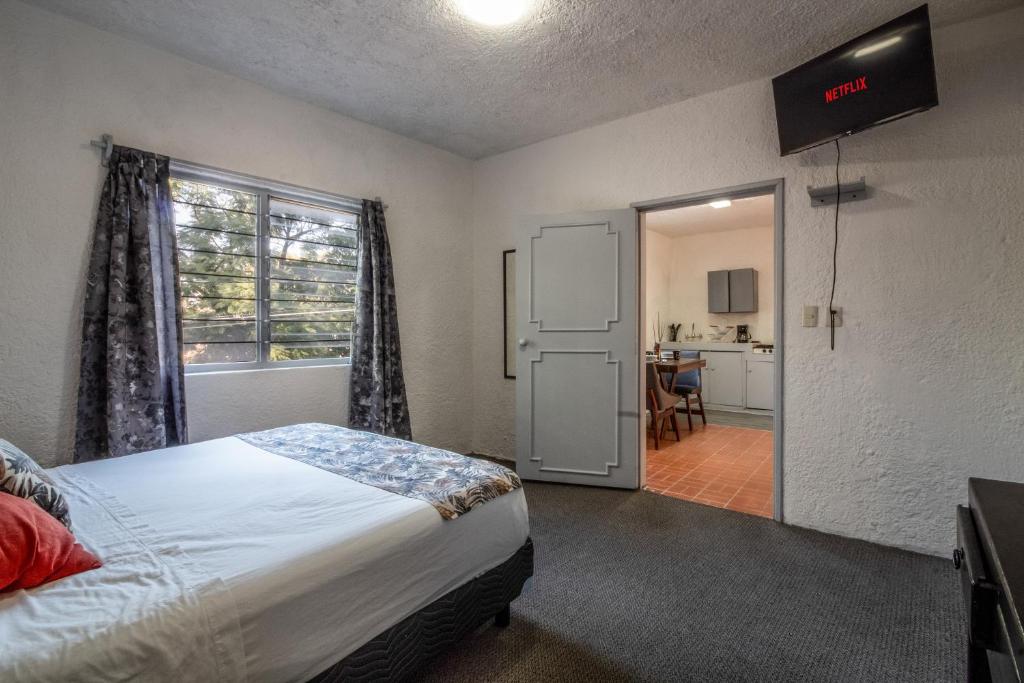 Céntrico Estudio en Chapalita Tu Refugio Ideal 15 - 1