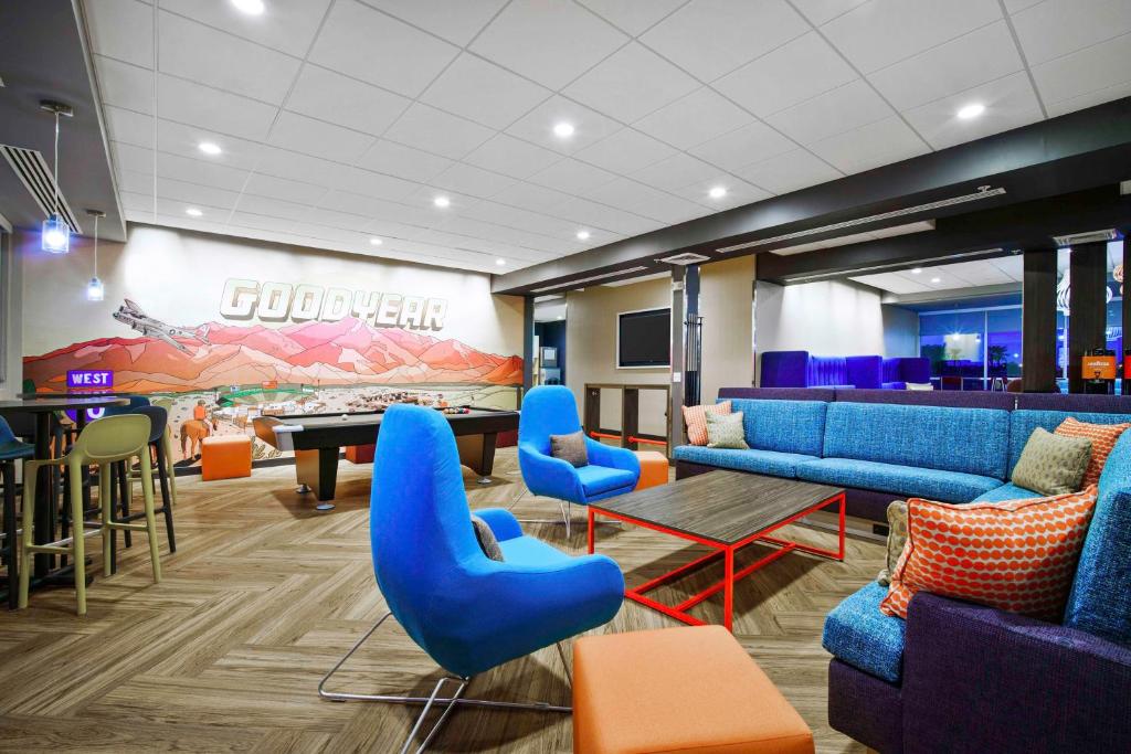 Tru by Hilton Goodyear Phoenix West - Facilities image