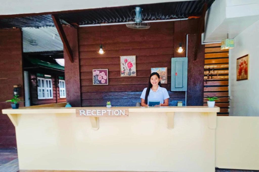 アナヤ イン アンド レストバー (Anaya Inn and Restobar) フロント・ロビー