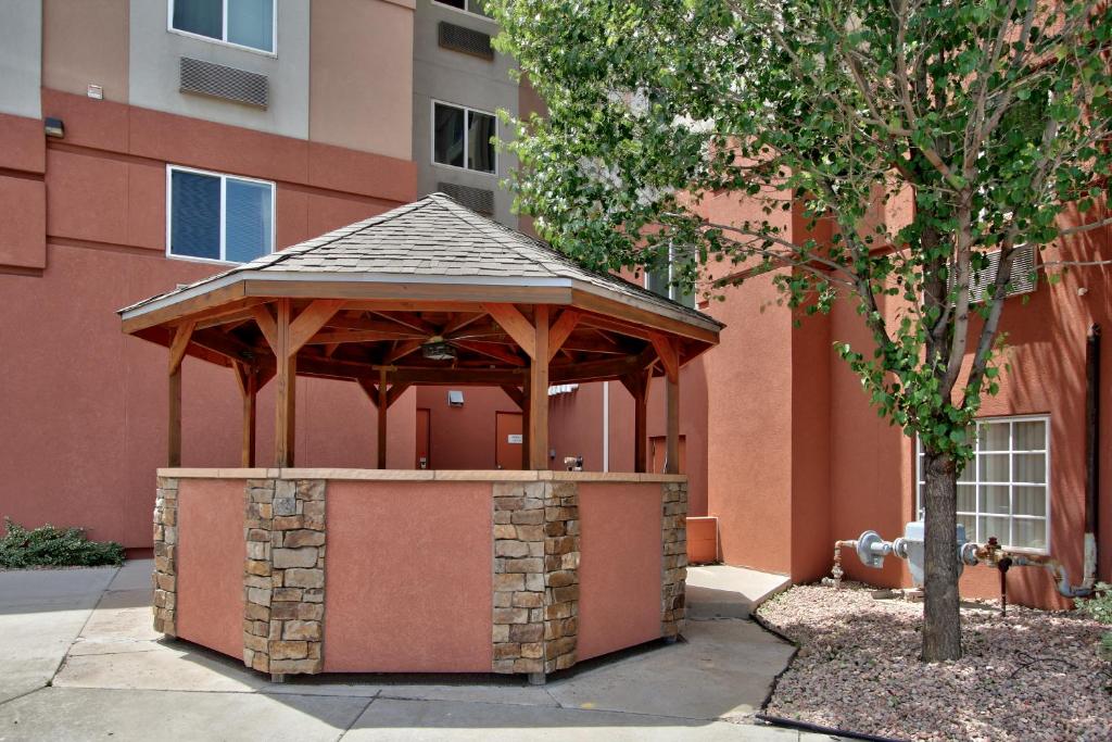 Mcm Elegante Suites Photo 20