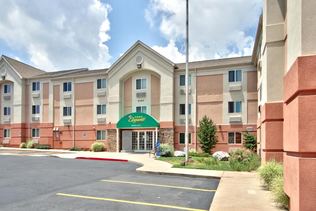 Mcm Elegante Suites Photo 0