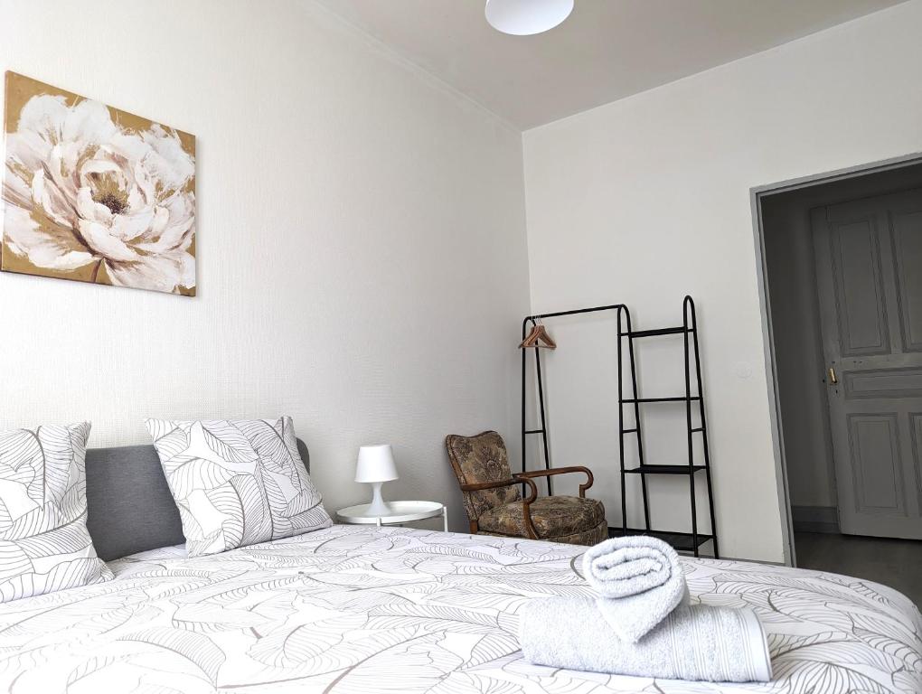 Le Mirage - appartement 2 chambres, salon, cuisine équipée, parking et wifi gratuit - 5