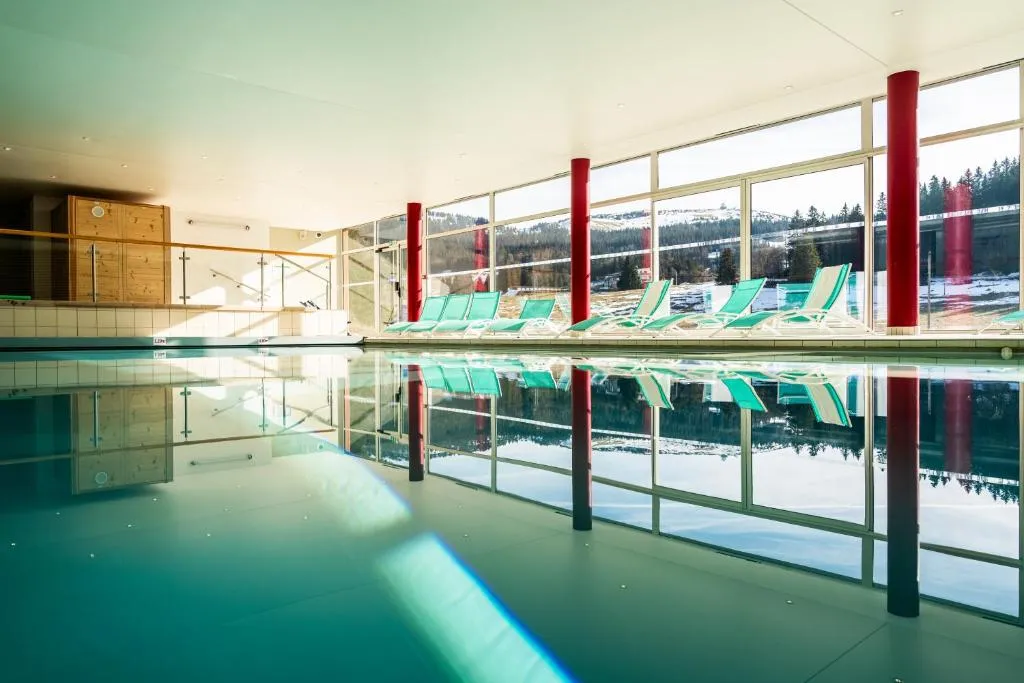 Hôtel-Club Côté Dole, USSIM Vacances Les Rousses，位于莱鲁斯的酒店