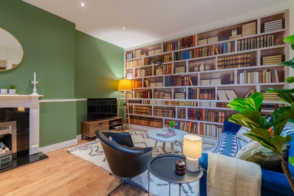 Regency Basement Apartment, Cheltenham