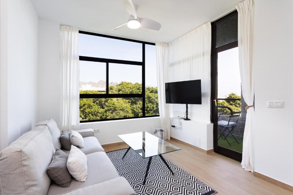 Home2Book Stylish & Luminous Apt Santa Cruz Center - 1