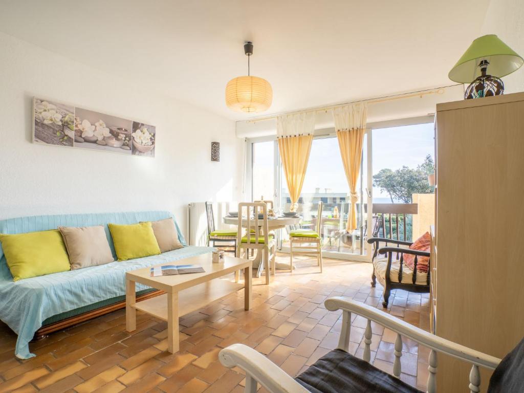 Apartment Les Louvans-4 by Interhome - 2