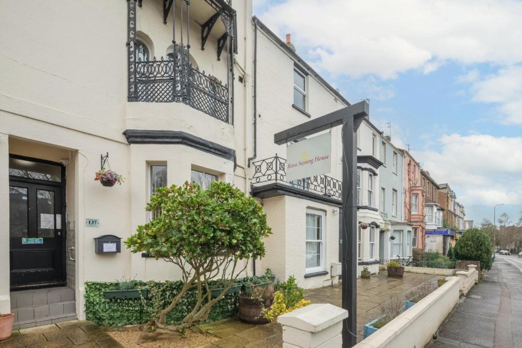 Rasa Sayang House - Self-check-in guesthouse, Oxford