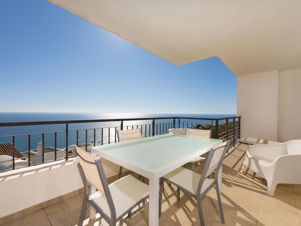 Apartment Sea Front by Interhome - 2