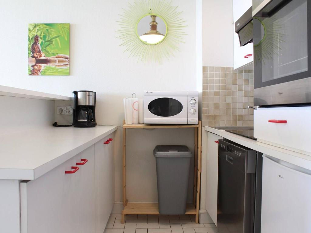 Appartement front de mer à La Baule : T2 avec terrasse, parking et Wifi - FR-1-245-120 - 5