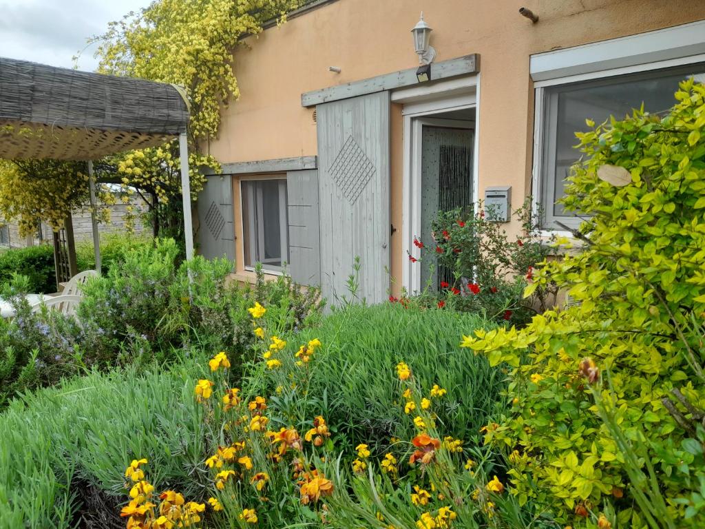 Chez Anne et Aimé - 1