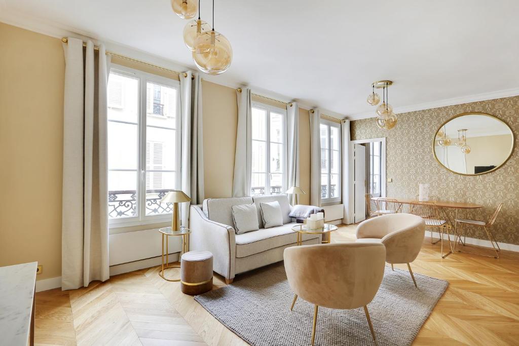 Pick A Flat's Apartments in Opéra Saint Lazarre - Rue de l'Isly - 4