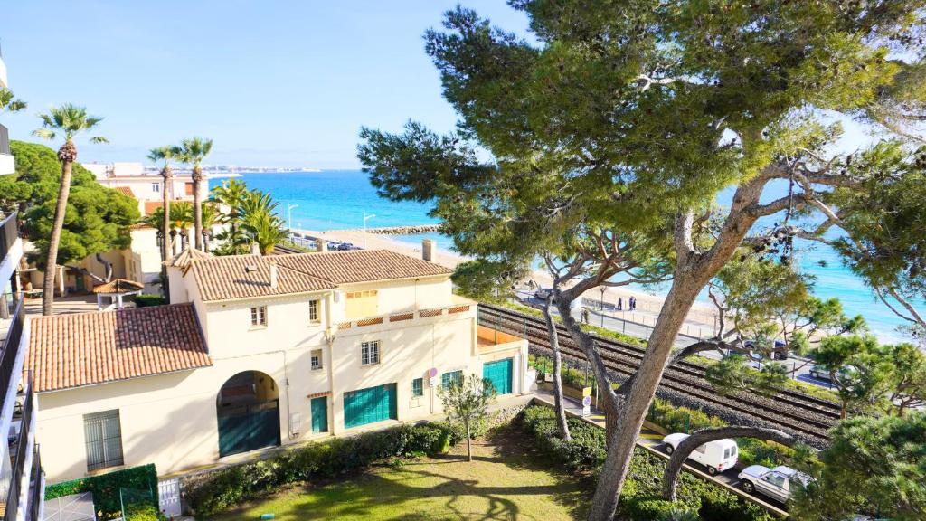 T2 vue mer et plage, 6 personnes by Palmazur - 4