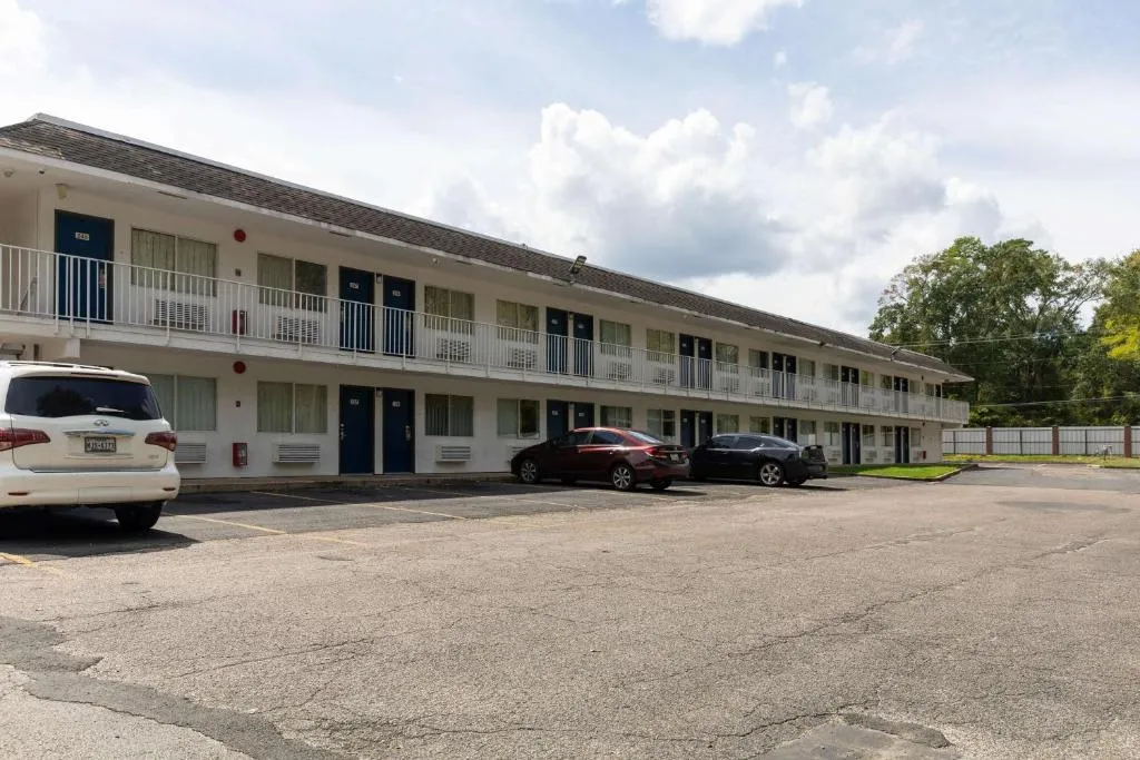 Motel 6-Lufkin, TX，位于拉夫金的酒店
