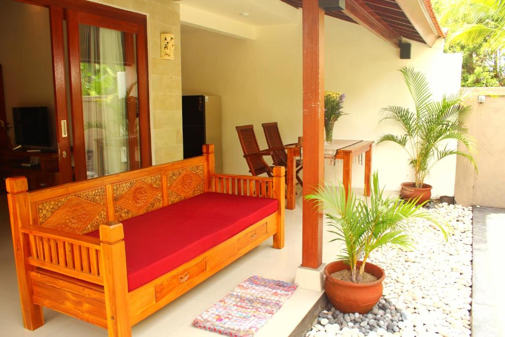 Tutik Private House by Supala