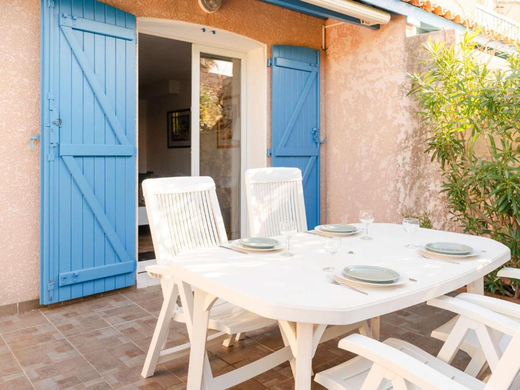 Pavillon climatisé 4 pièces avec WIFI, proche plage, terrasse, barbecue, park. privatif, animaux admis - FR-1-409-249 - 2
