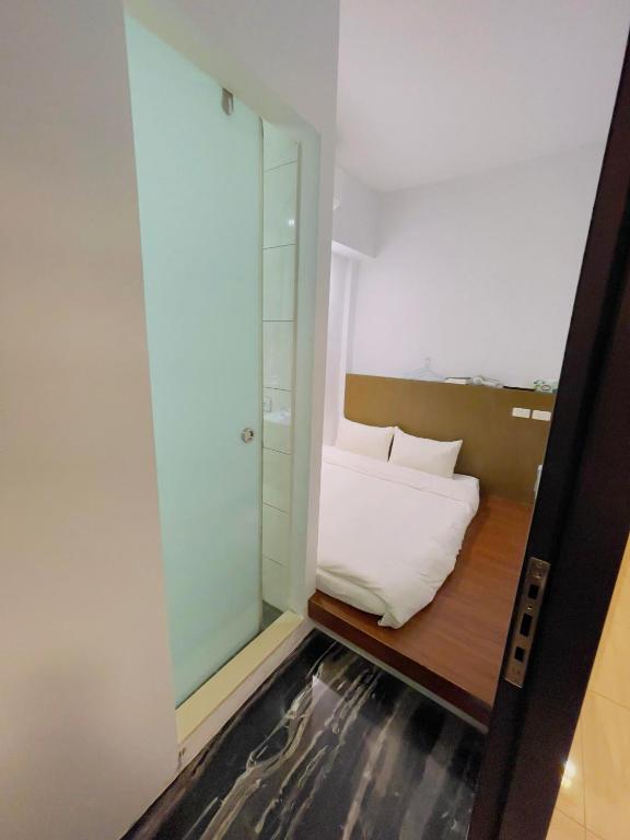 Taipei Ching Shang Tien Hua room