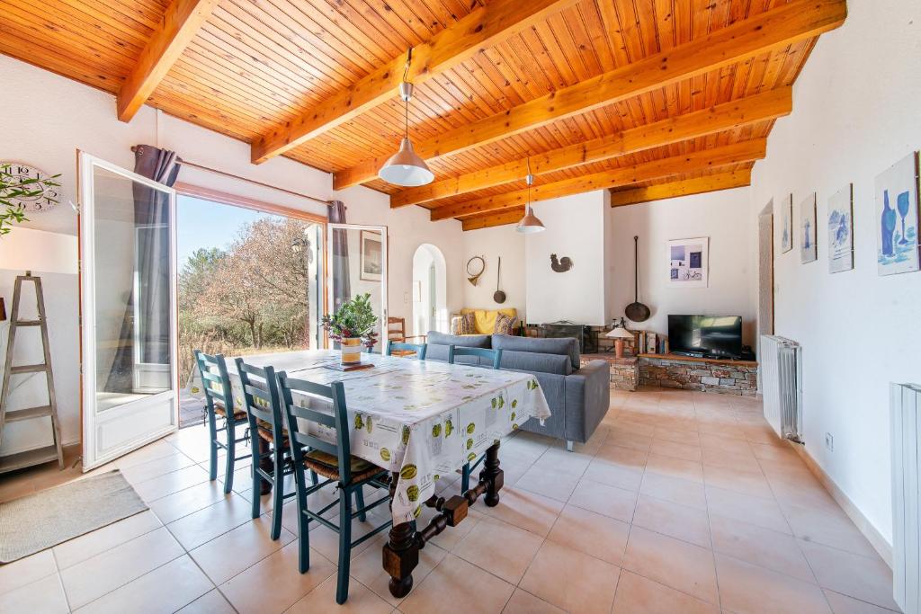 Les Olivettes - Maison très calme Parking privé, Régusse