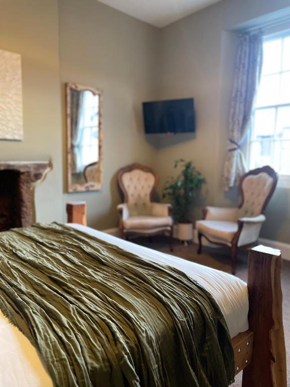 The Roost exterior — pet-friendly hotel in Cullompton