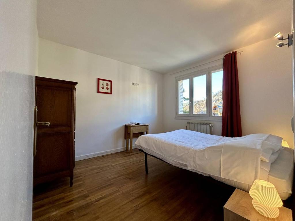Appartement 3 pièces lumineux à Briançon avec parking - FR-1-330C-141 - 5