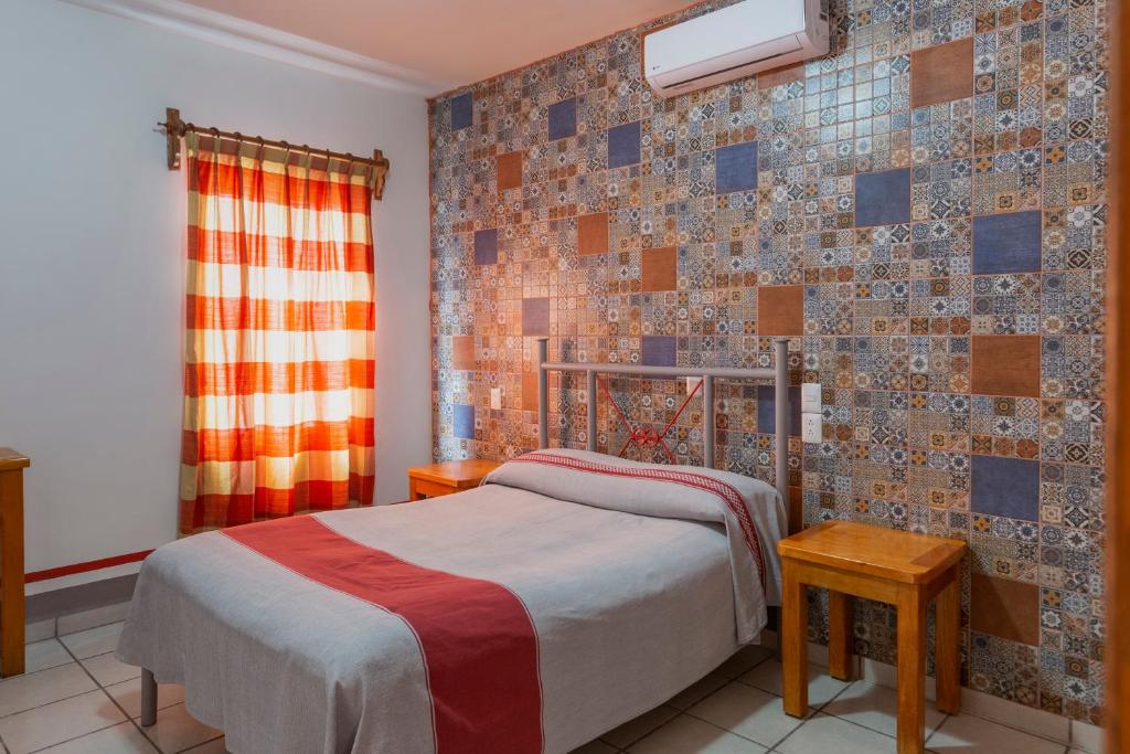 Hotel Posada el Cid - 1