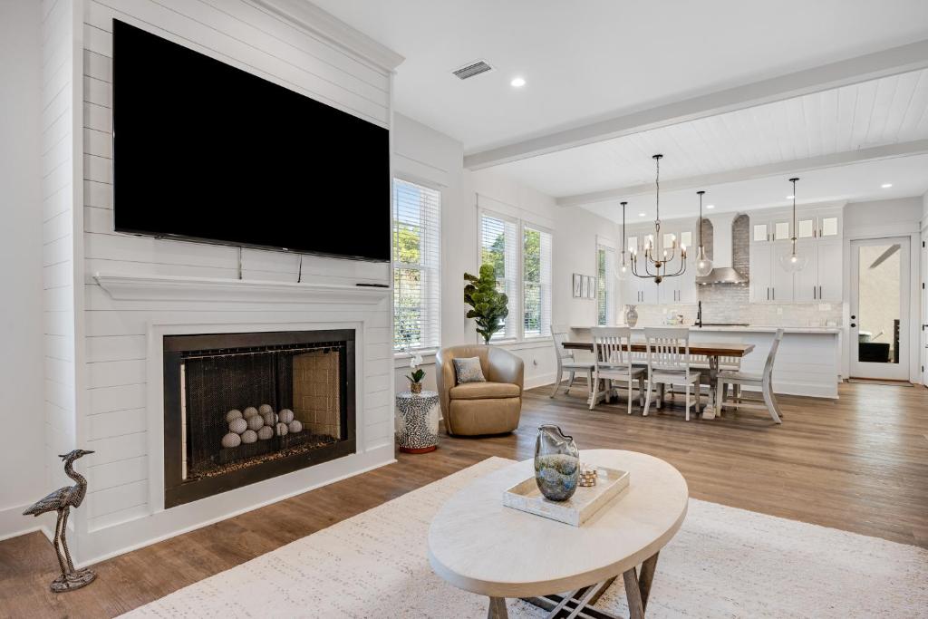 Casa Paradiso at Tops'l, Destin