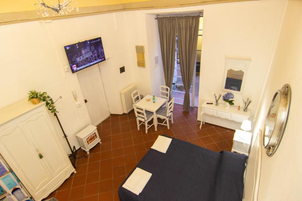 [Nel cuore di Pisa]monolocale in palazzo storico. - 5