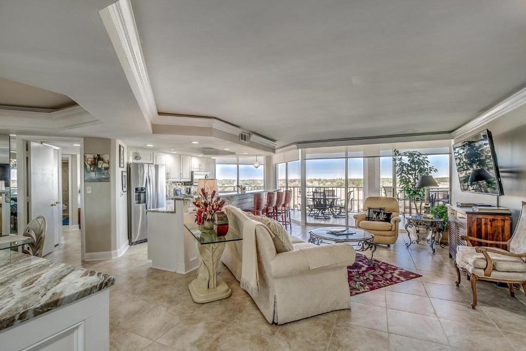 Maisons-Sur-Mer 806 - Marsh View - Shore Drive, Myrtle Beach