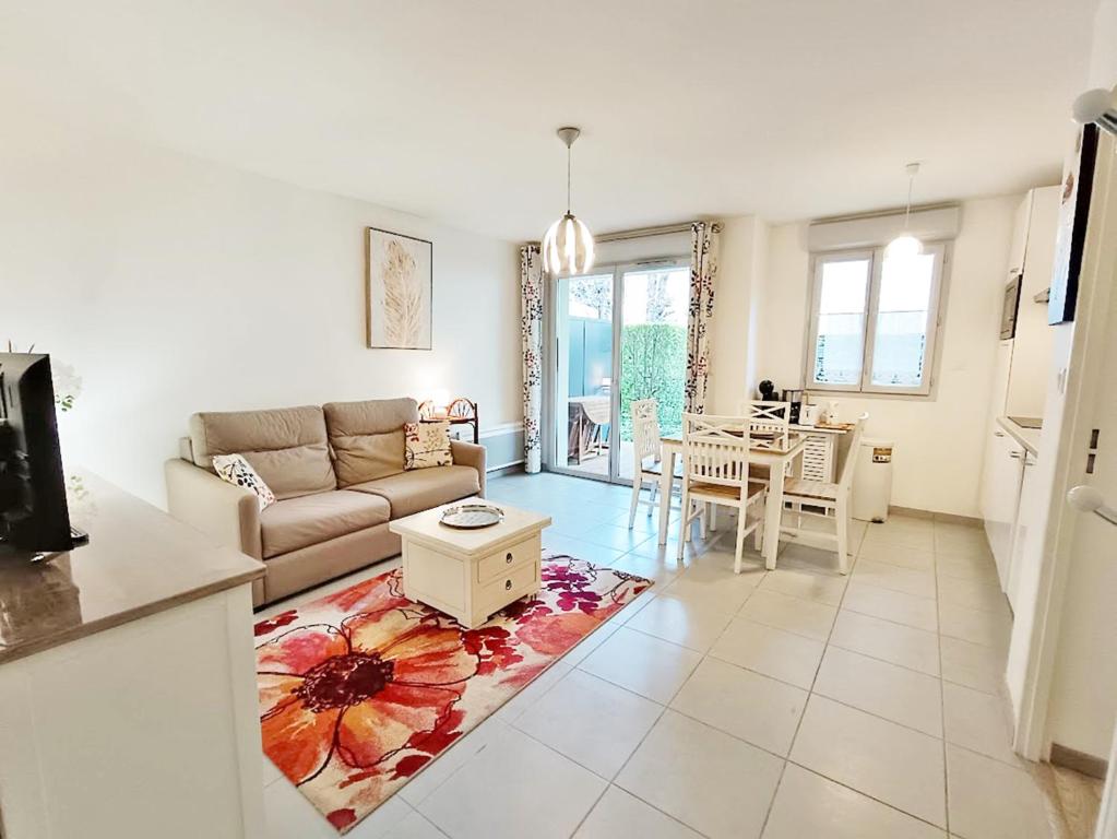 Sylvie8, T2, centre Luchon, jardin, 4 personnes, Luchon