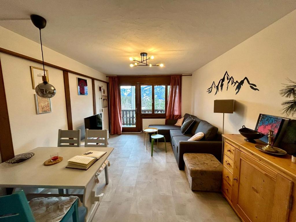 Charming Apartment in Laax - 2