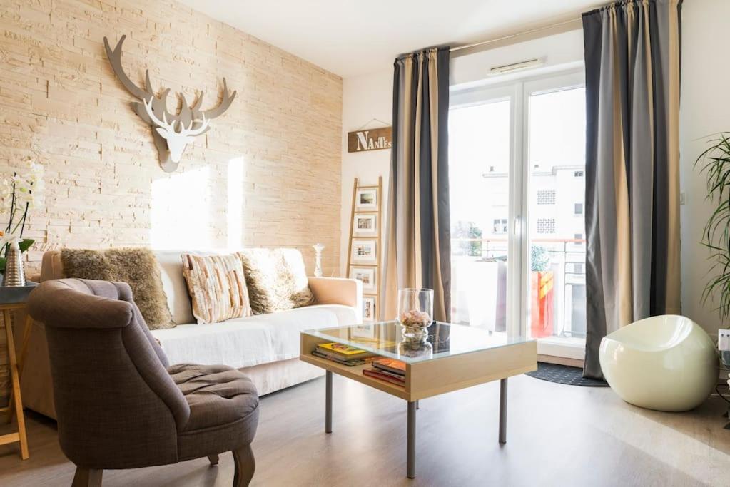 Petit Erdre - 2 chambres- gd appt ensoleillé- accès PMR, Nantes