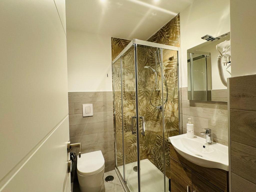 Bathroom, Hostel Mancini Naples in Naples