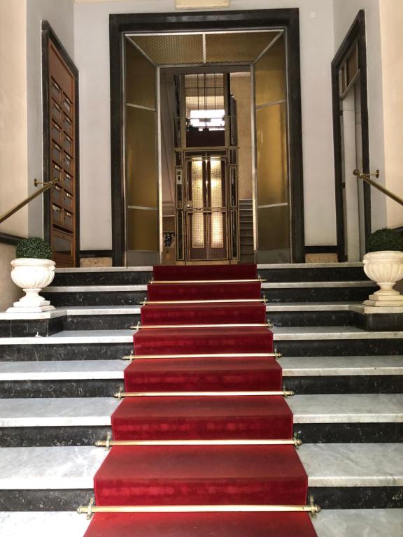 Mio House Vatican - 2