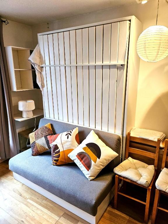 Cozy Chamonix Ski Studio with Mountain Views - 2