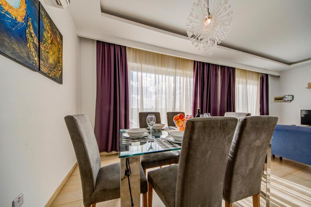 Exceptional Tigne Seafront Apartments by Shortletsmalta 전경