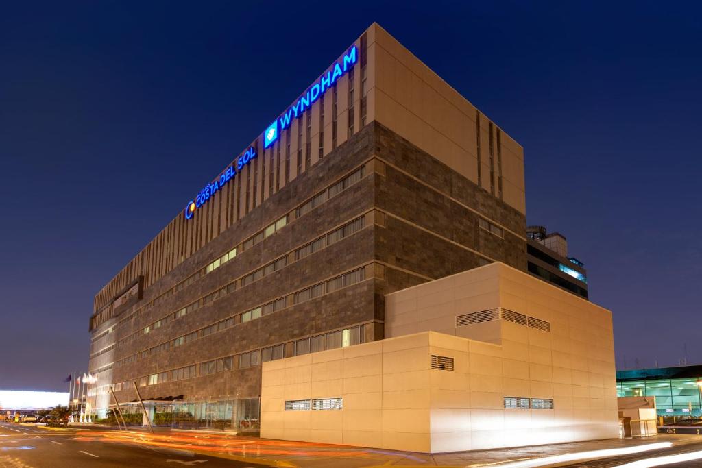 Wyndham Costa del Sol Lima Airport - 1