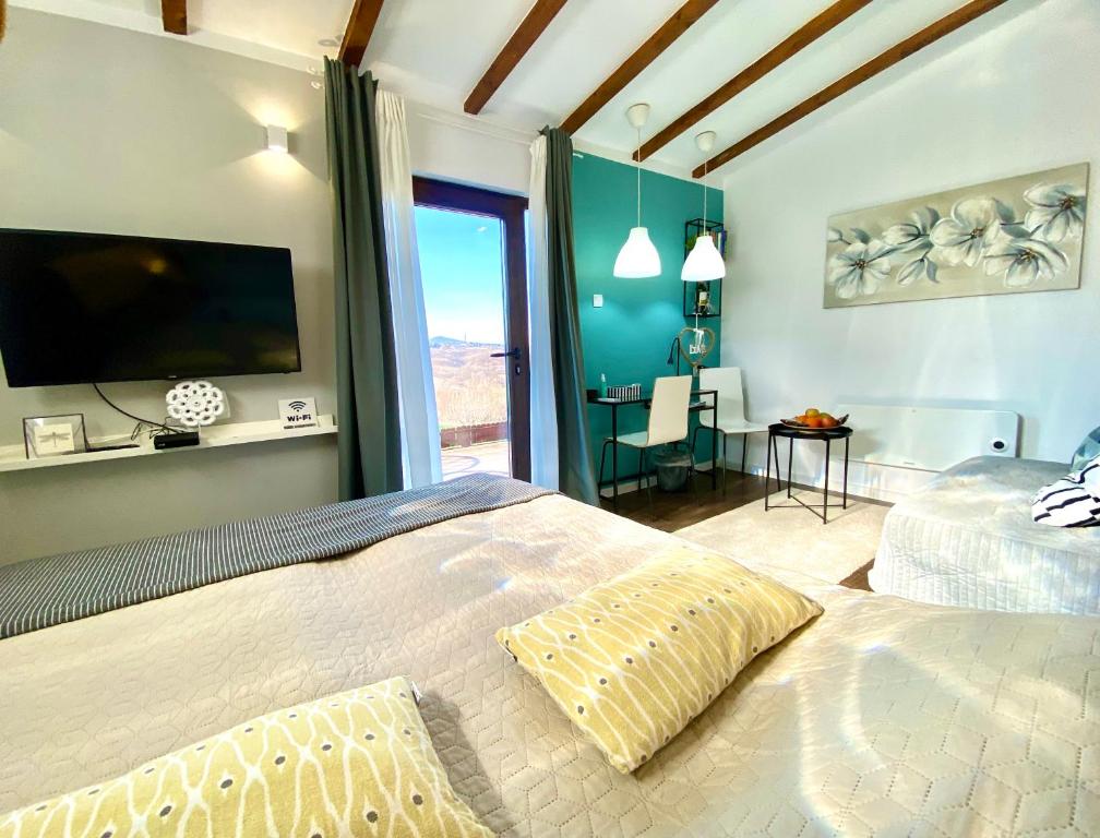 Avala Sunset Apartments - 1