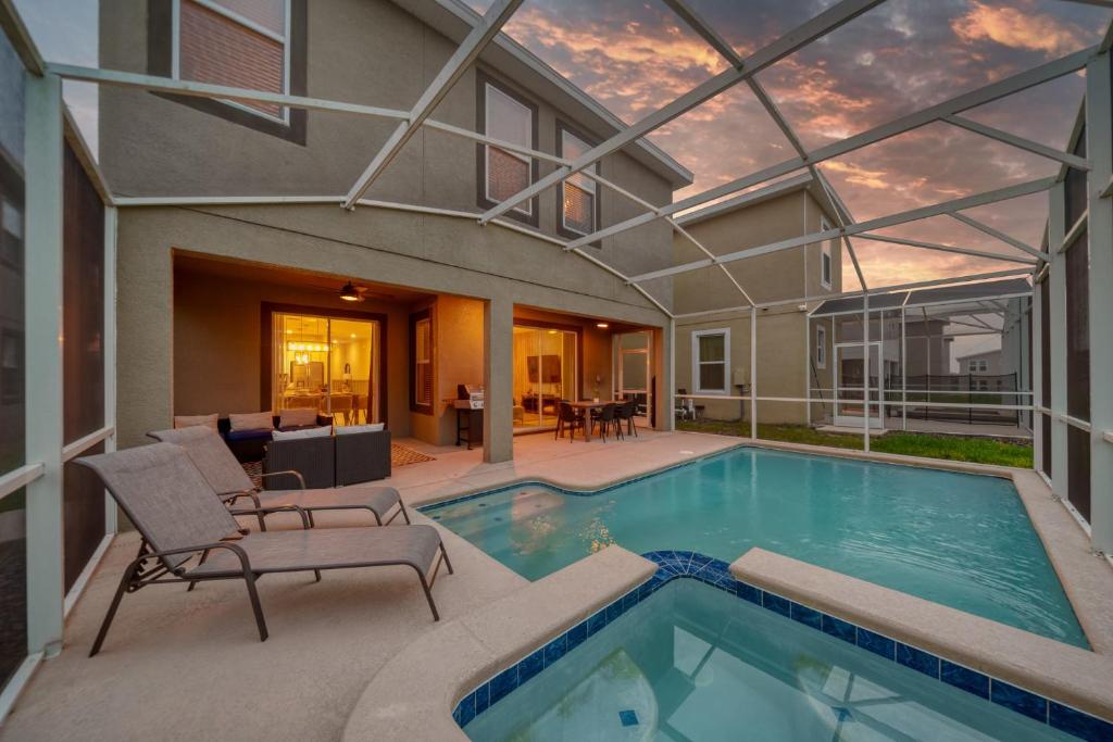 Heated Pool + Resort + Lazy River + Free Waterpark, Kissimmee