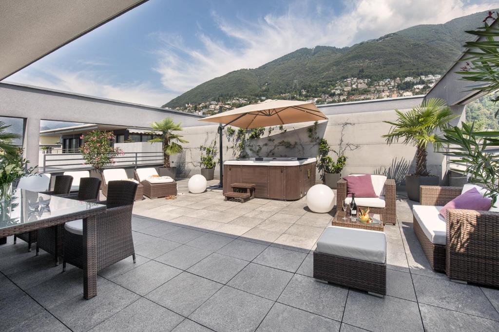 Balcony/terrace, Ibis Locarno Hotel in Locarno