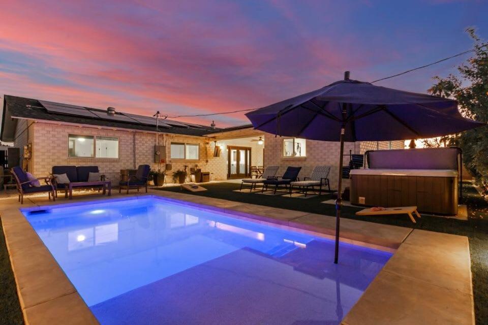 Crown Azul - Old Town 2 Primary's New Pool Spa BBQ, Scottsdale