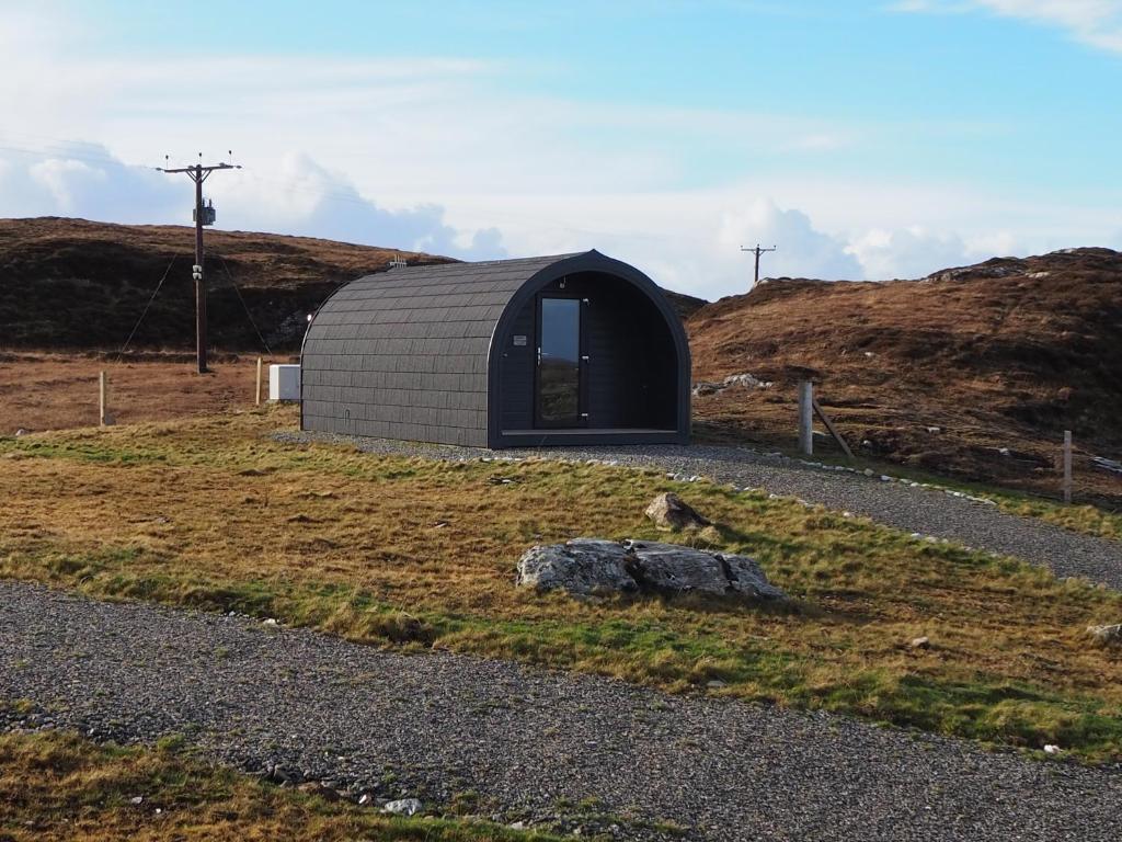 Grimsay Glamping, North Uist - Pod Ruadh, Rossinish