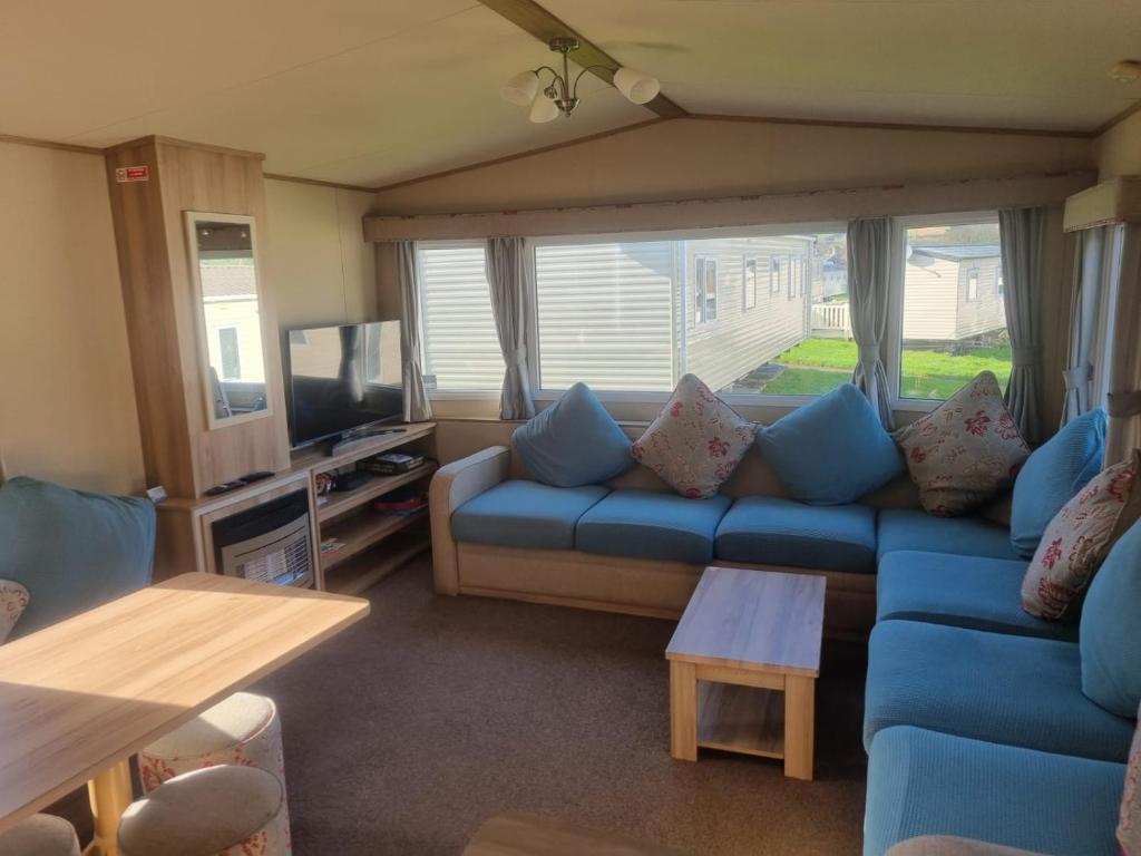Newquay Bay Porth Caravan, 6 Berth photo 2